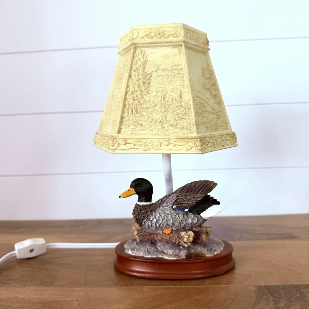 Small Duck Figure Lamp Picture Shade Works *Needs Bulb Clip* Rustic Cottagecore